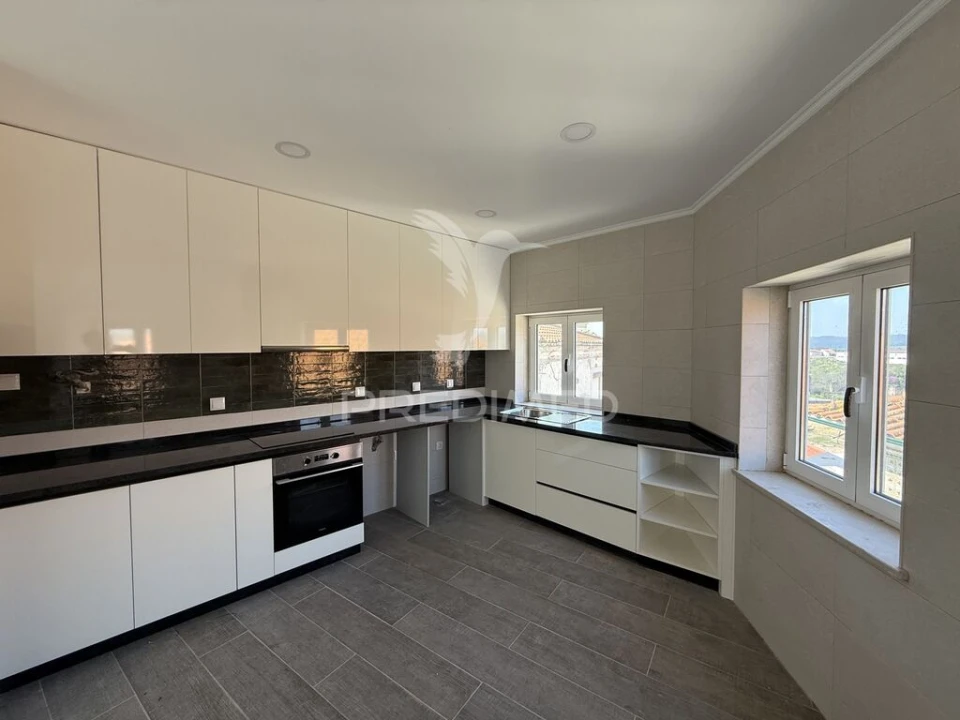 Apartamento T2 para Venda em Alcanena e Vila Moreira Foto 2