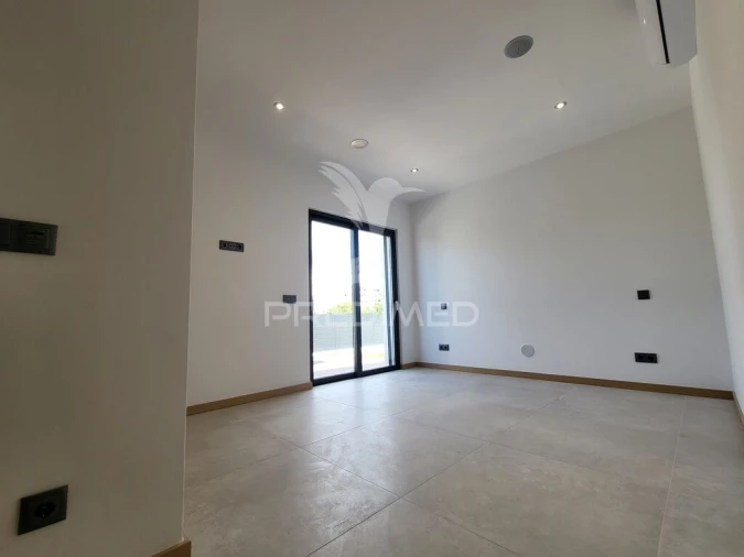 Apartamento T4 para Venda em Portimão Foto 16