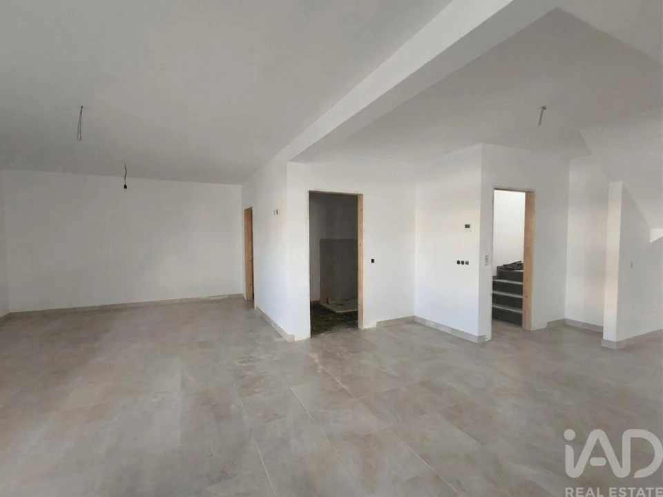 Moradia T3 para Venda em Santa Catarina da Serra e Chainça Foto 17