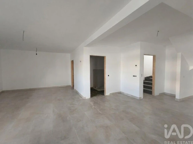 Moradia T3 para Venda em Santa Catarina da Serra e Chainça Foto 17