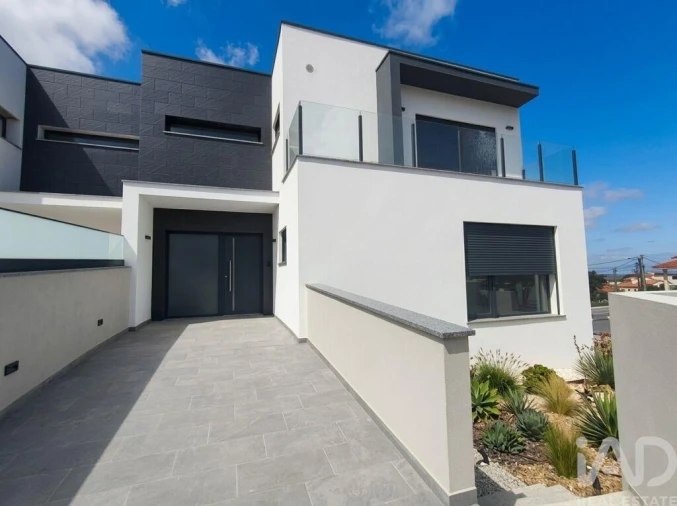 Moradia T3 para Venda em Santa Catarina da Serra e Chainça Foto 4