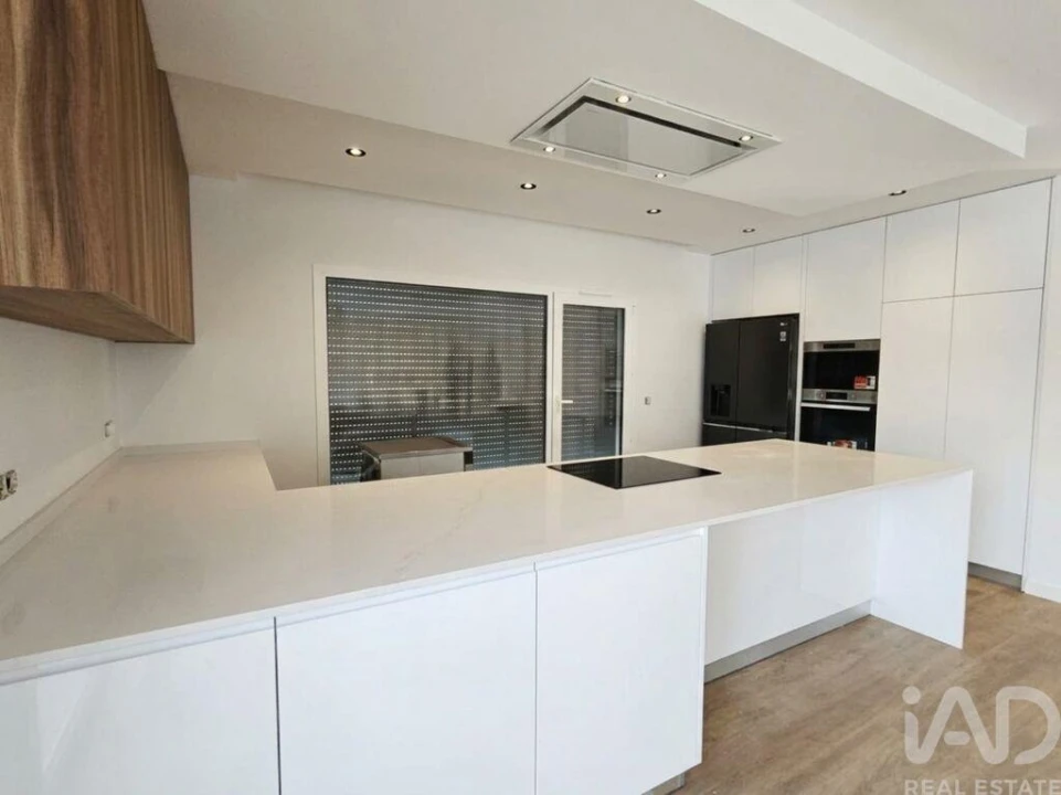 Moradia T4 para Venda em Santa Catarina da Serra e Chainça Foto 16