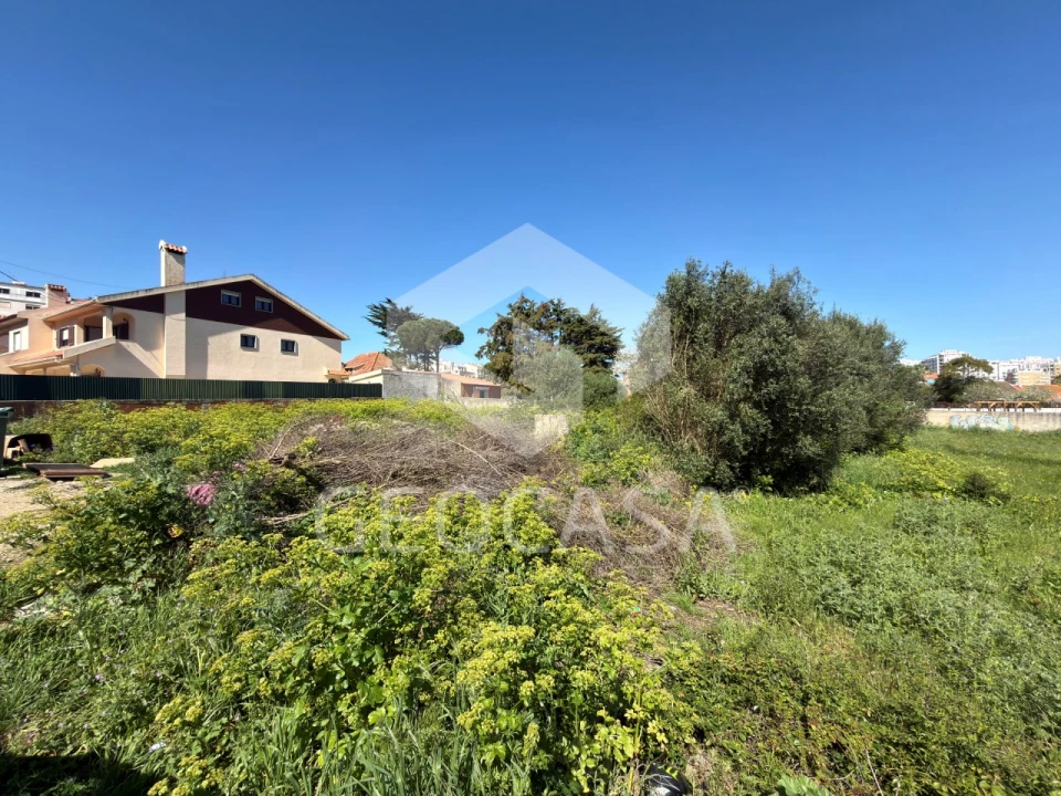 Terreno para Venda em Algueirão-Mem Martins Foto 3