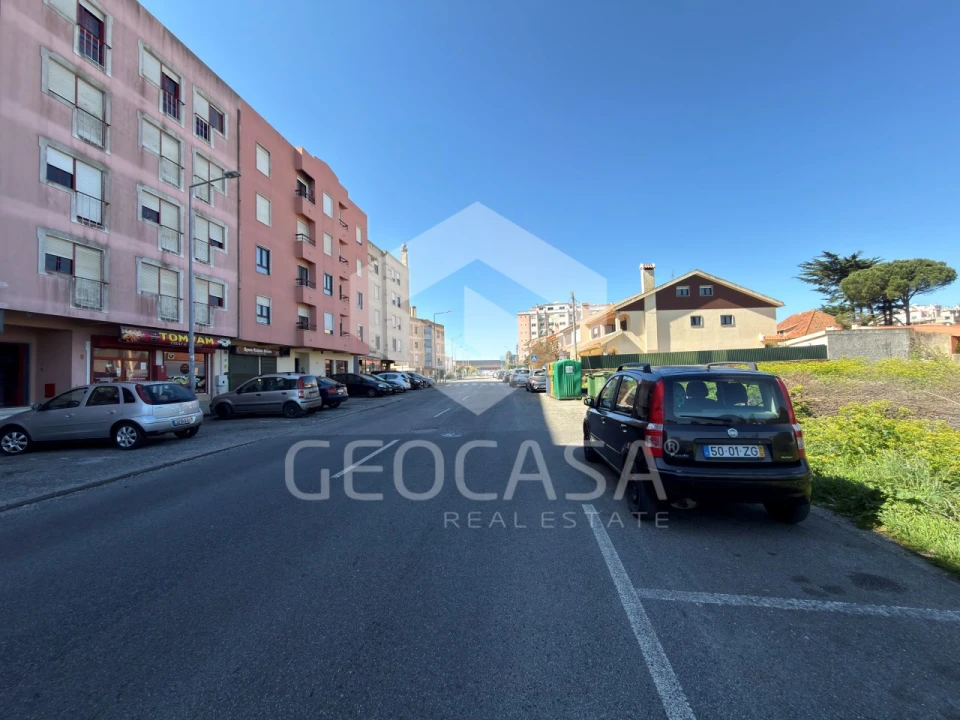 Terreno para Venda em Algueirão-Mem Martins Foto 8