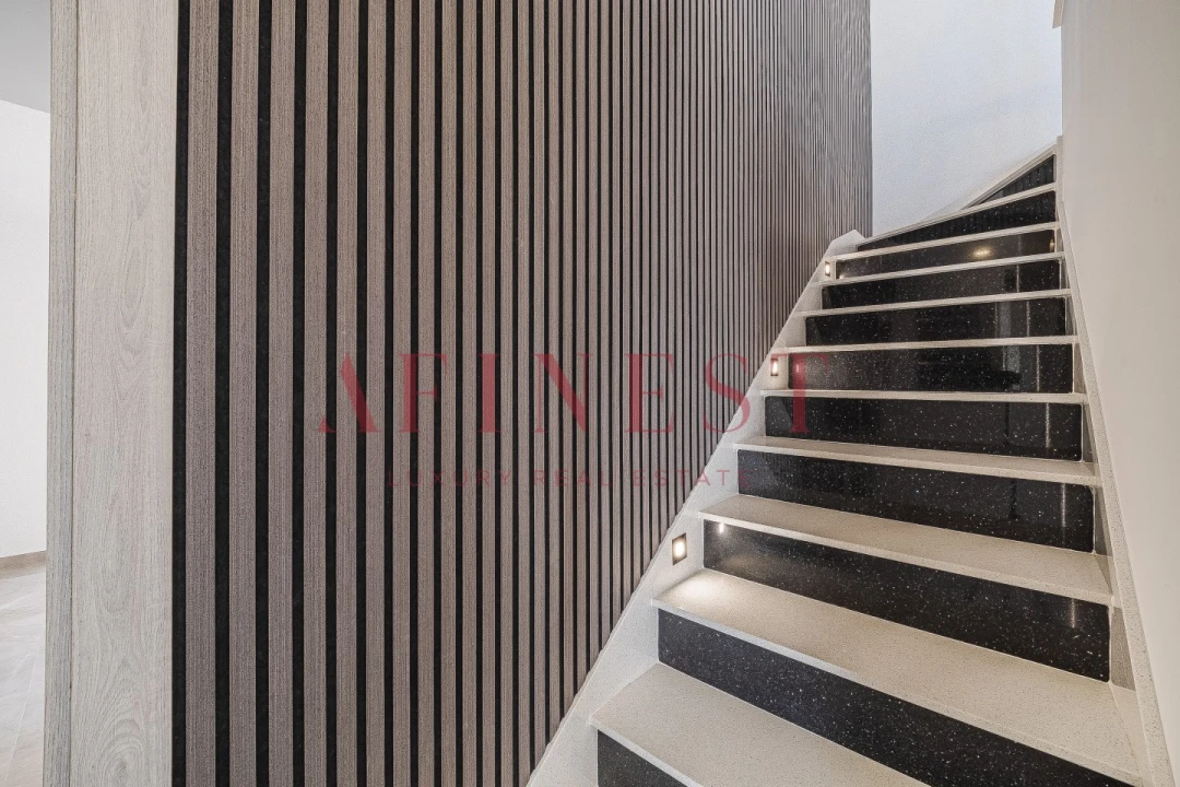 Moradia T5 para Venda em São Domingos de Rana Foto 10