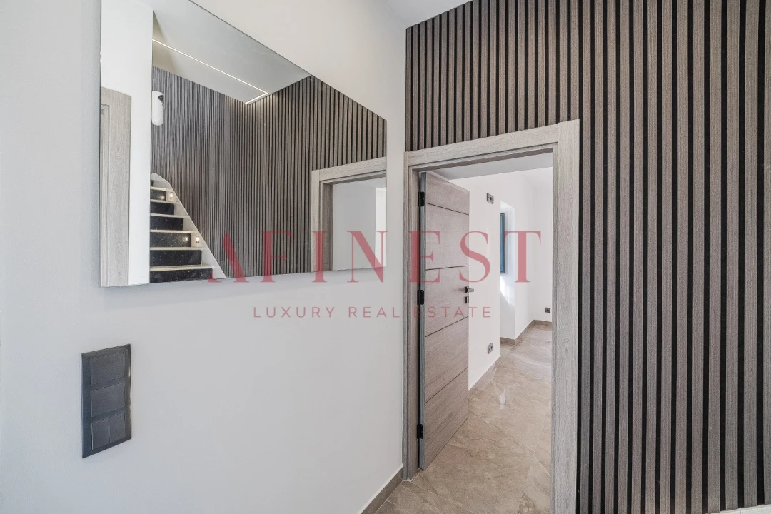 Moradia T5 para Venda em São Domingos de Rana Foto 11