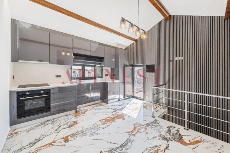 Moradia T5 para Venda em São Domingos de Rana Foto 3