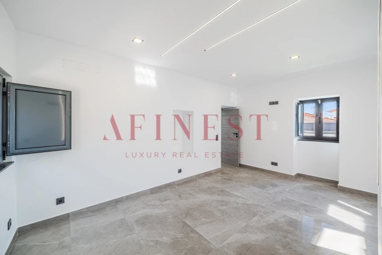 Moradia T5 para Venda em São Domingos de Rana Foto 7