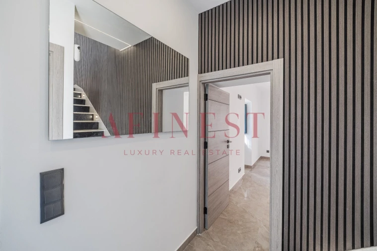 Moradia T5 para Venda em São Domingos de Rana Foto 11