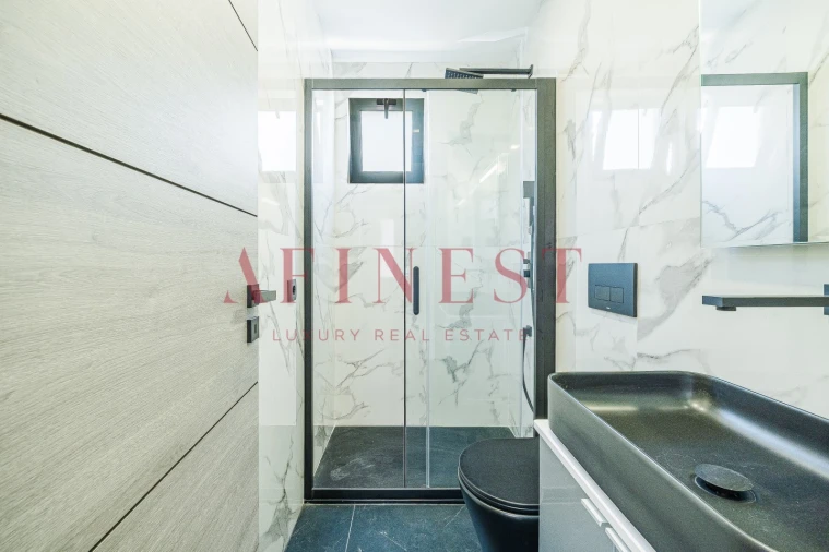 Moradia T5 para Venda em São Domingos de Rana Foto 36