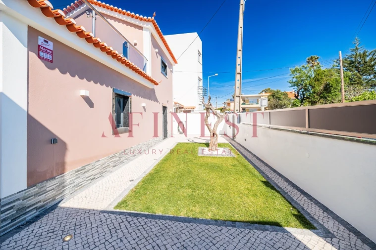 Moradia T5 para Venda em São Domingos de Rana Foto 49