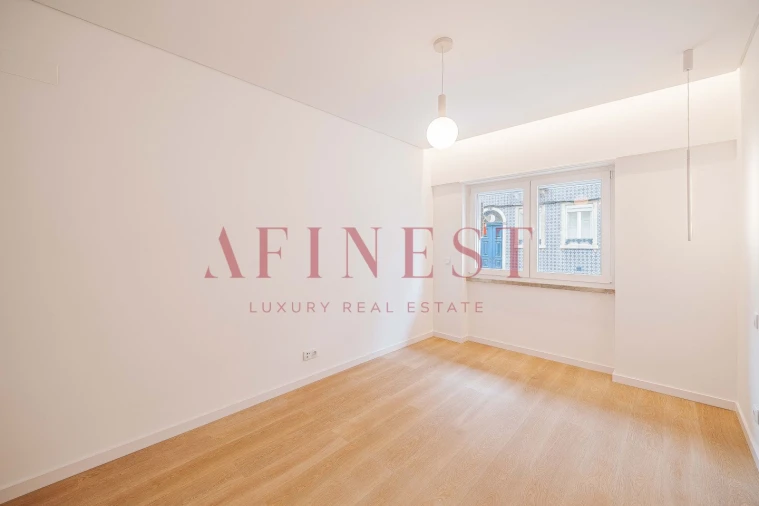 Apartamento T2 para Venda em São Vicente Foto 18