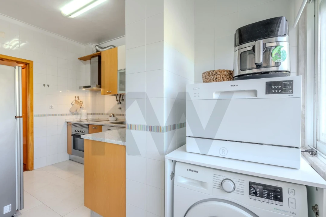 Apartamento T2 para Venda em Sacavém e Prior Velho Foto 16