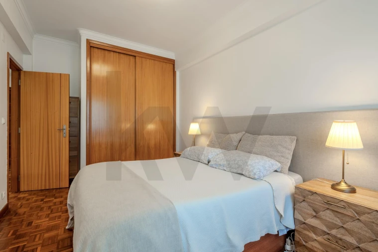 Apartamento T2 para Venda em Sacavém e Prior Velho Foto 2