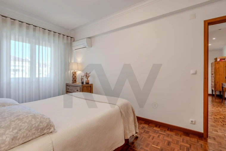 Apartamento T2 para Venda em Sacavém e Prior Velho Foto 3