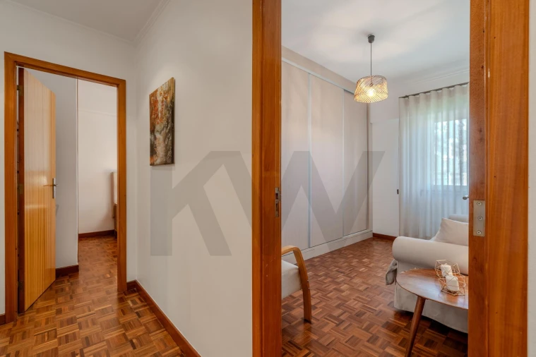 Apartamento T2 para Venda em Sacavém e Prior Velho Foto 4
