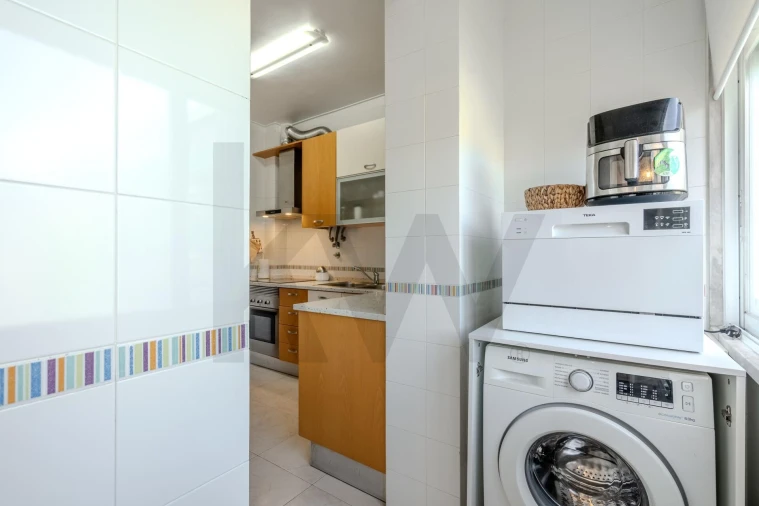 Apartamento T2 para Venda em Sacavém e Prior Velho Foto 17