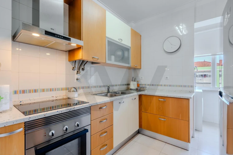 Apartamento T2 para Venda em Sacavém e Prior Velho Foto 12