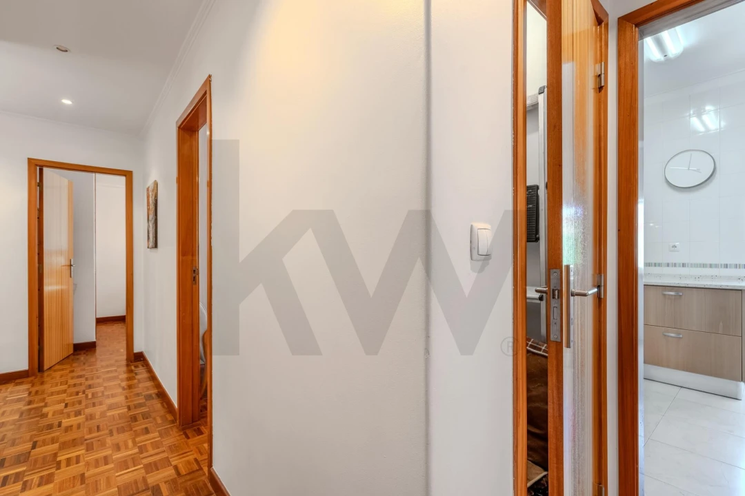 Apartamento T2 para Venda em Sacavém e Prior Velho Foto 11