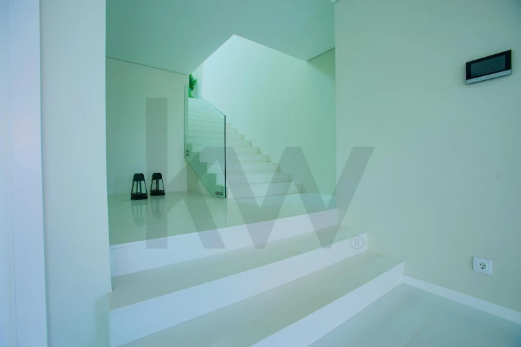 Moradia T4 para Venda em Pico da Pedra Foto 18