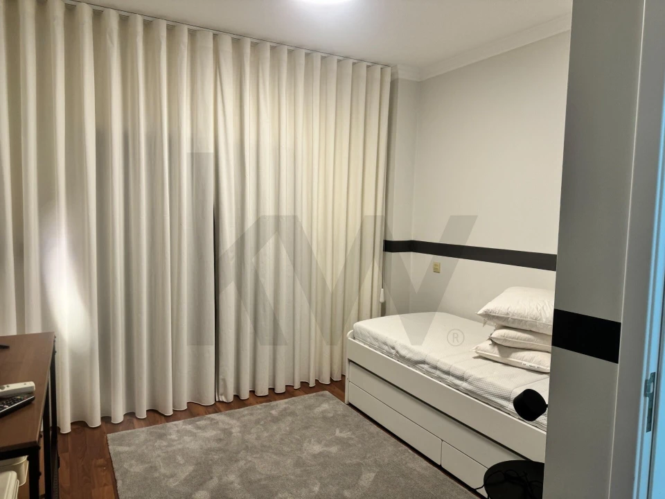 Apartamento T3 para Venda em Odivelas Foto 2
