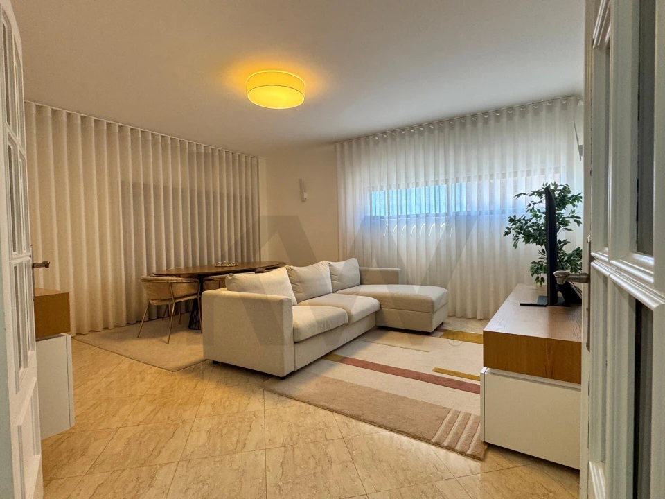 Apartamento T3 para Venda em Odivelas Foto 4