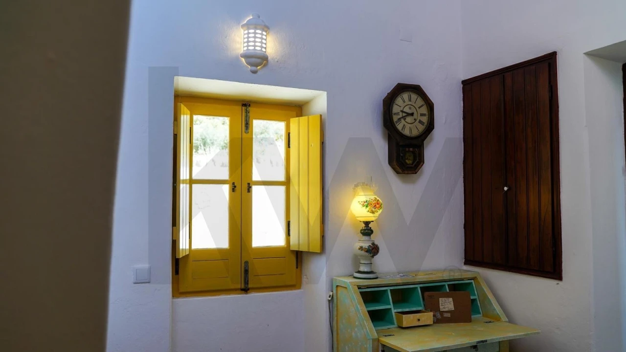 Moradia T4 para Venda em Santa Barbara de Nexe Foto 32