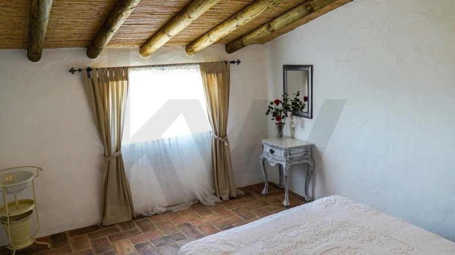 Moradia T4 para Venda em Santa Barbara de Nexe Foto 46