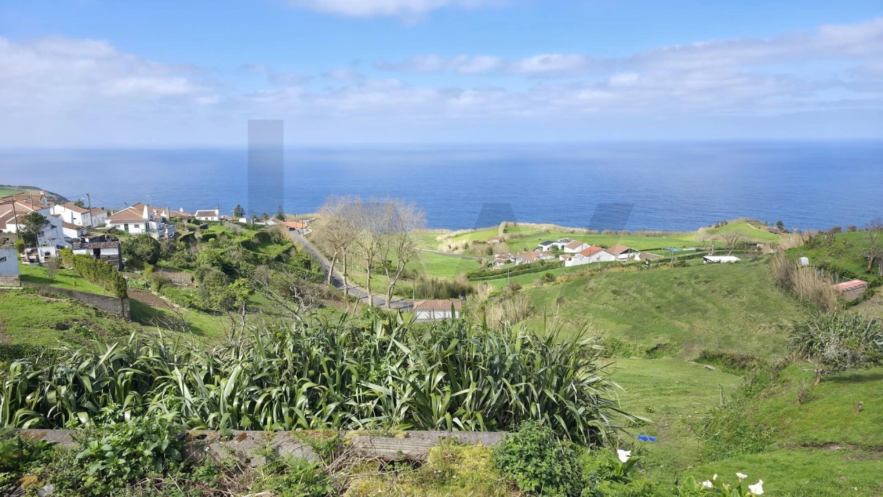 Moradia T2 para Venda em Santana Foto 24