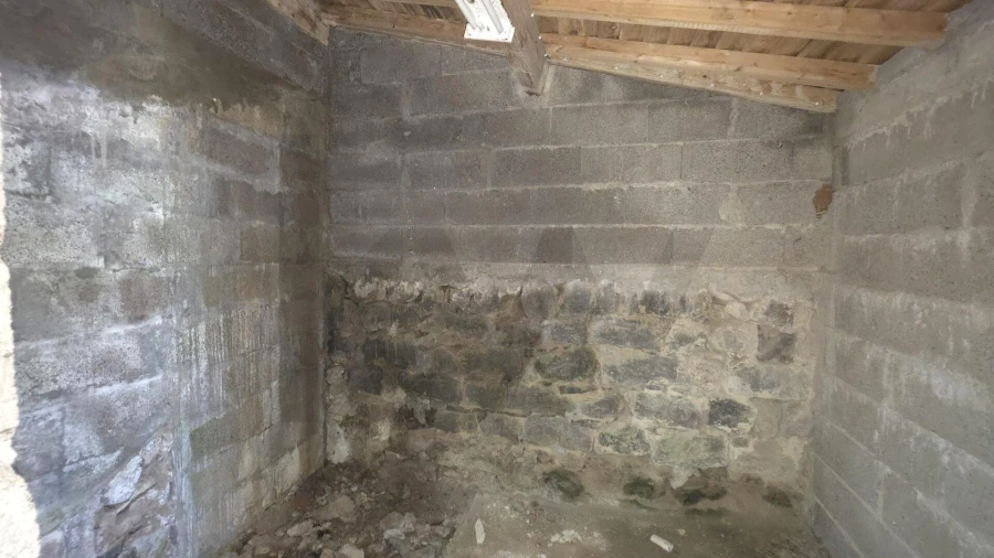 Moradia T2 para Venda em Santana Foto 18