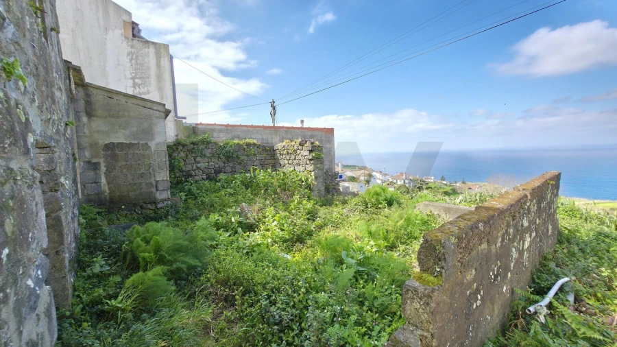 Moradia T2 para Venda em Santana Foto 22