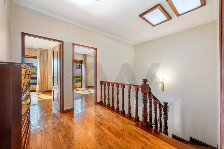 Moradia T4 para Venda em Cidade da Maia Foto 11