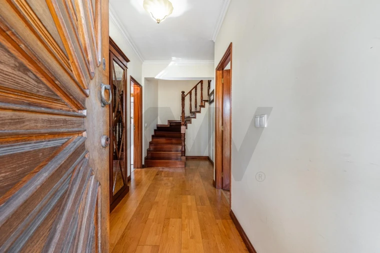 Moradia T4 para Venda em Cidade da Maia Foto 33