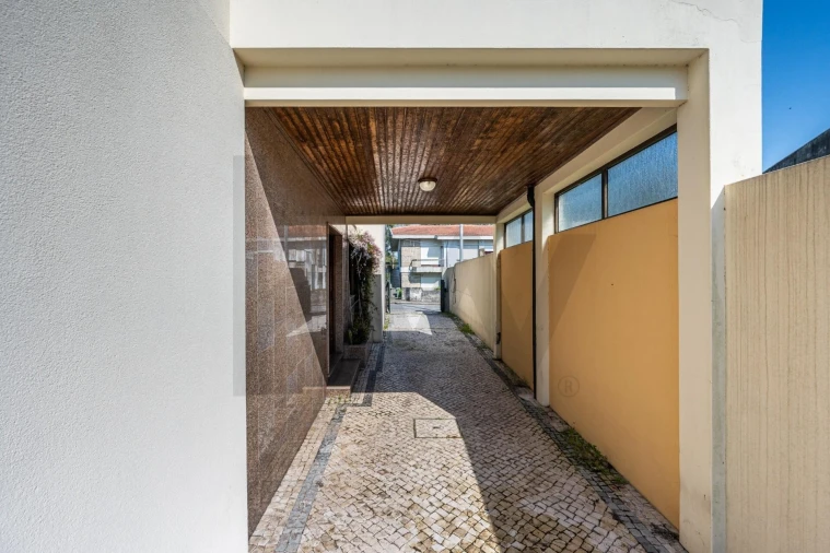 Moradia T4 para Venda em Cidade da Maia Foto 30