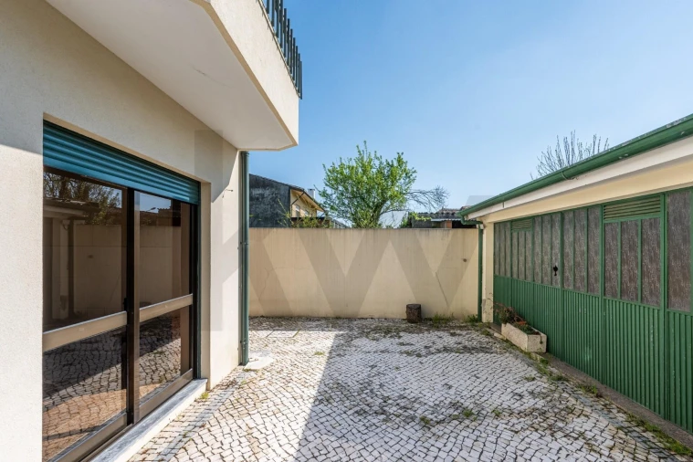 Moradia T4 para Venda em Cidade da Maia Foto 29