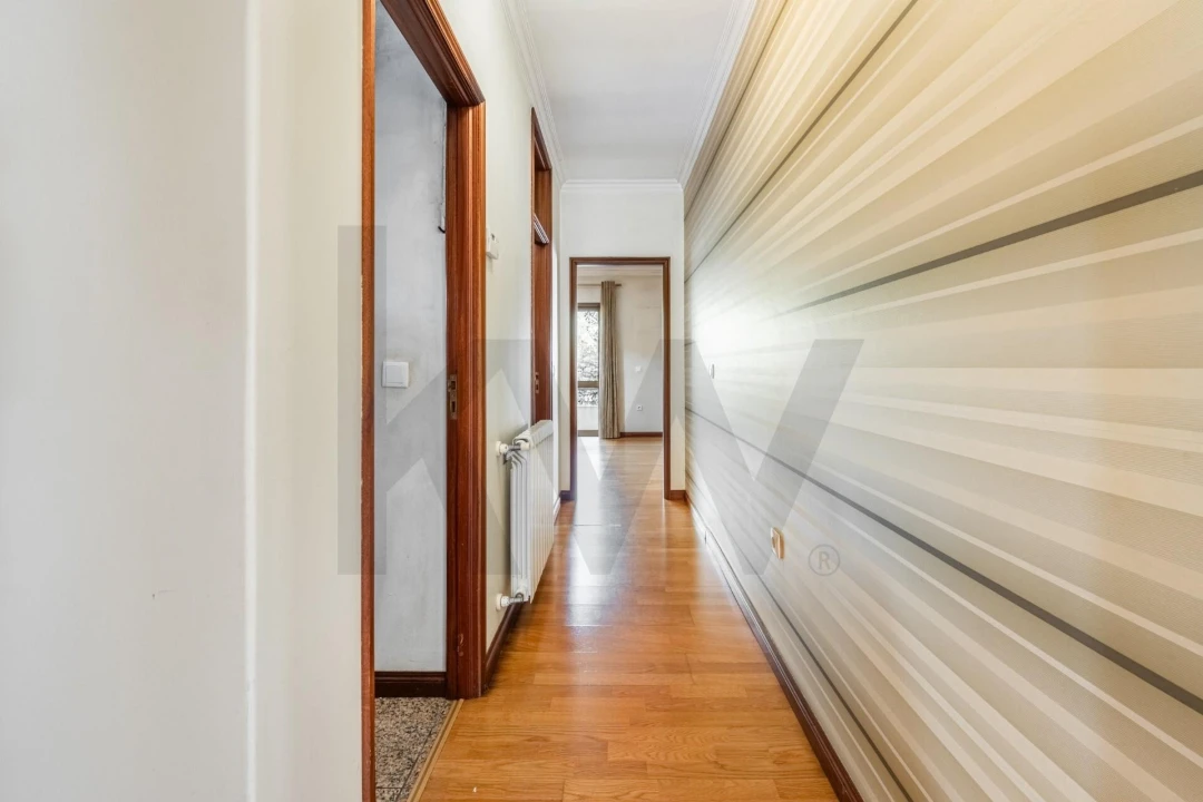 Moradia T4 para Venda em Cidade da Maia Foto 35