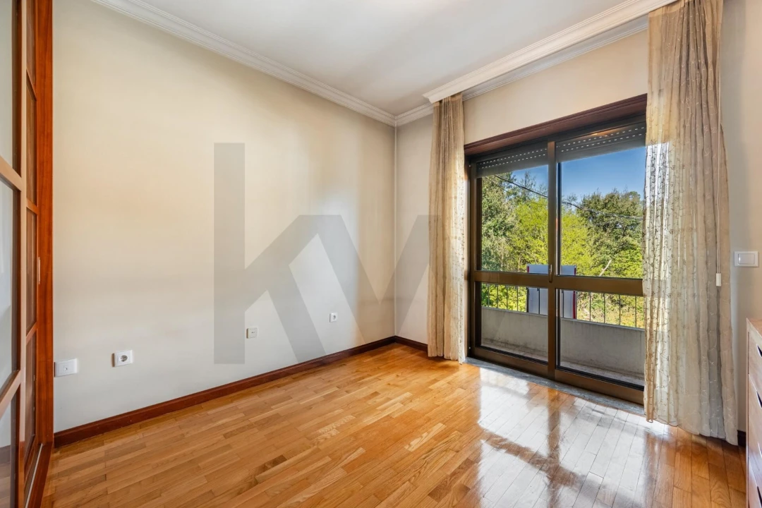 Moradia T4 para Venda em Cidade da Maia Foto 12