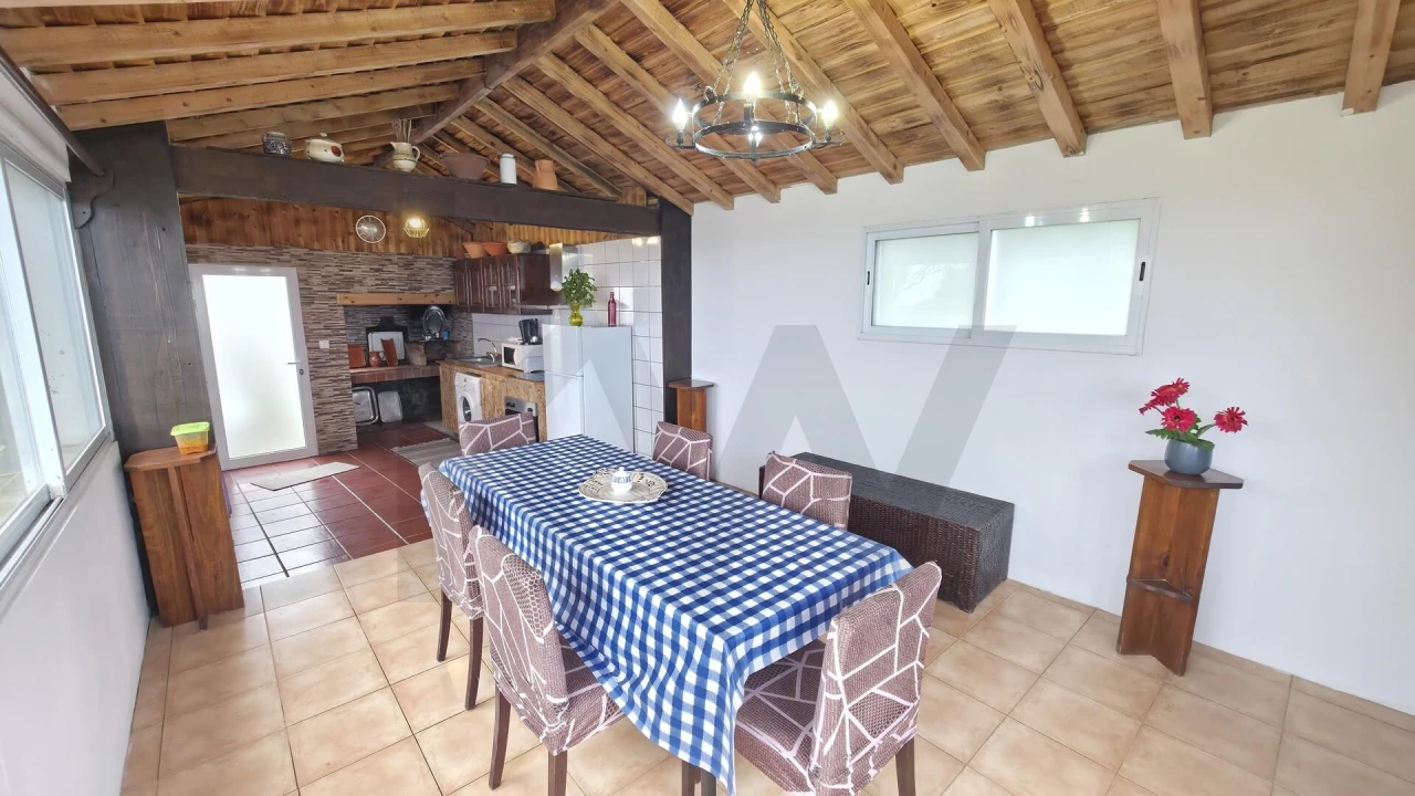 Moradia T2 para Venda em Santana Foto 13