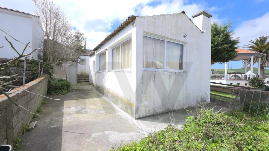 Moradia T2 para Venda em Santana Foto 25