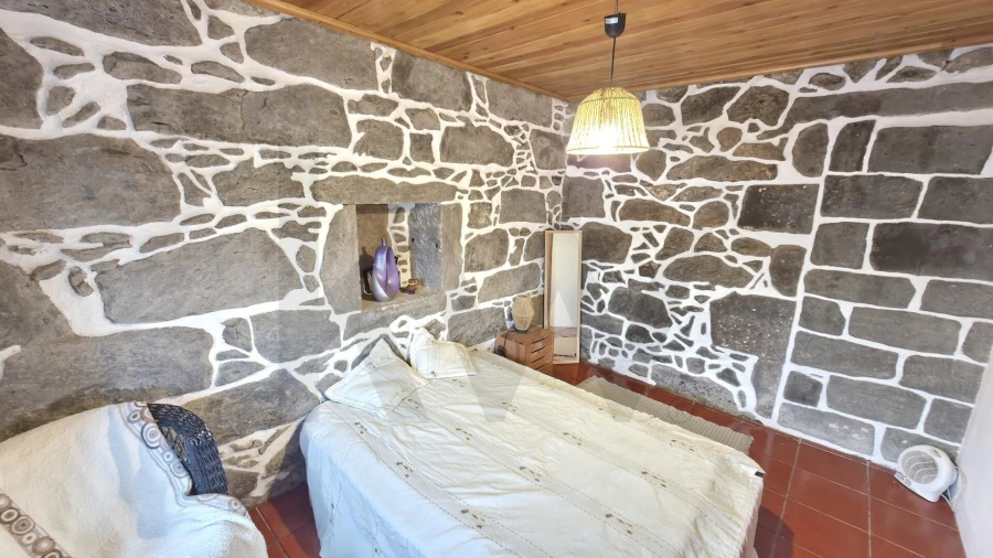 Moradia T2 para Venda em Santana Foto 17