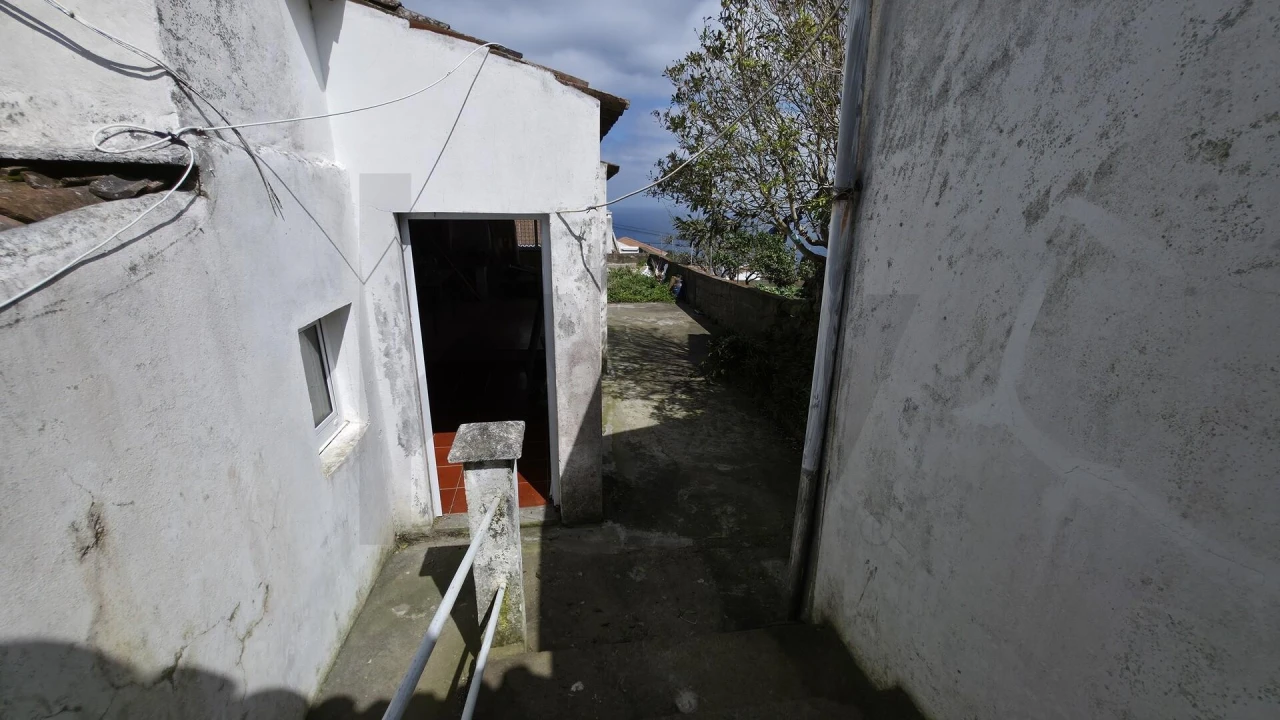 Moradia T2 para Venda em Santana Foto 27