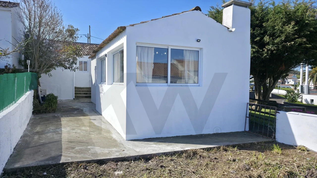 Moradia T2 para Venda em Santana Foto 28