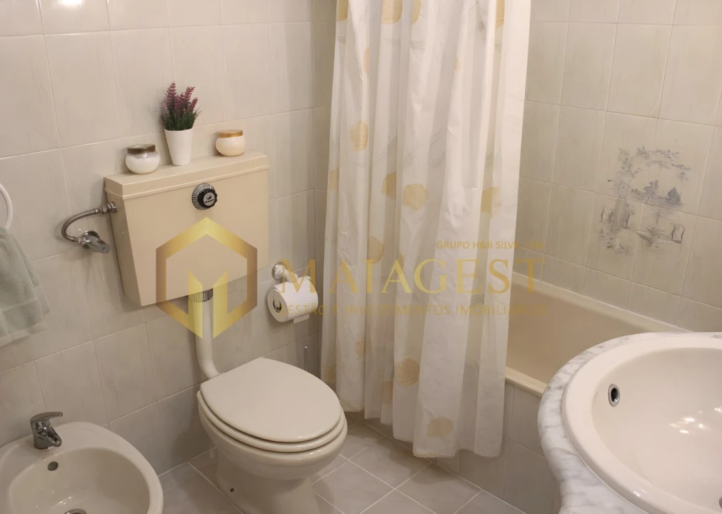 Apartamento T2 para Venda em Vilar de Andorinho Foto 15