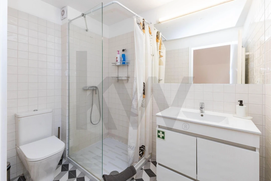 Apartamento T2 para Venda em Cedofeita, Santo Ildefonso, Sé, Miragaia, São Nicolau e Vitória Foto 19