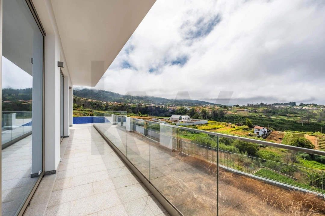 Moradia T3 para Venda em Fajã da Ovelha Foto 48