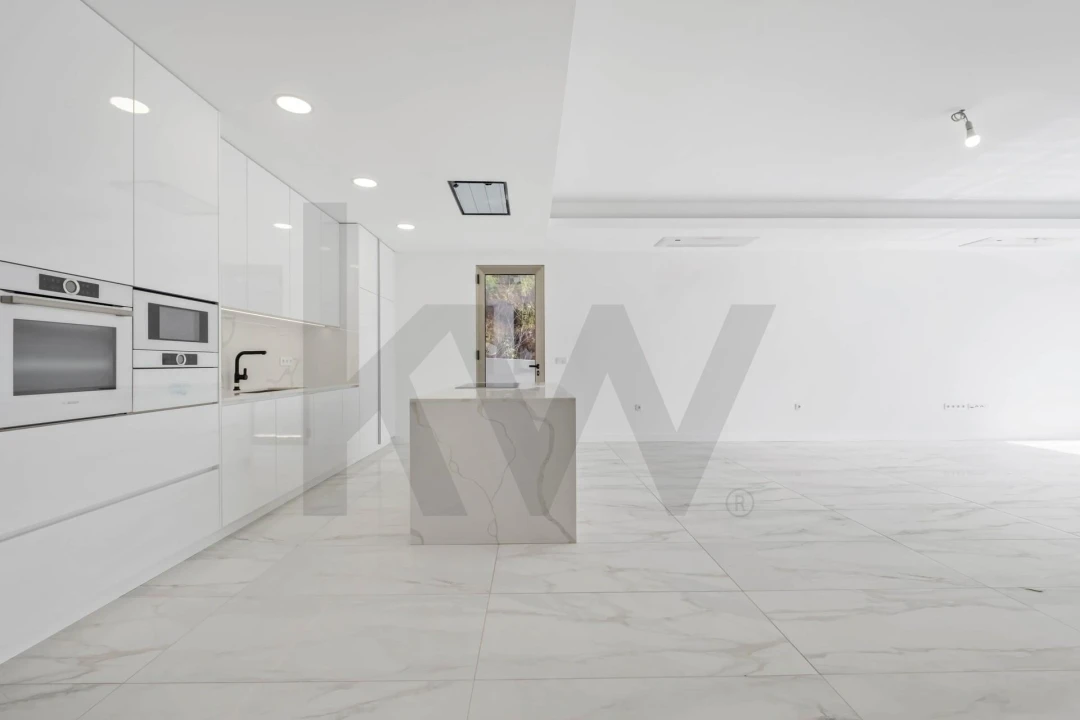 Moradia T3 para Venda em Fajã da Ovelha Foto 2