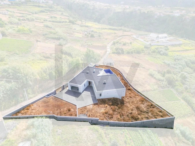 Moradia T3 para Venda em Fajã da Ovelha Foto 52