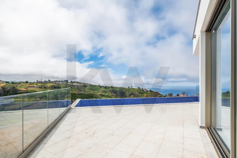 Moradia T3 para Venda em Fajã da Ovelha Foto 43