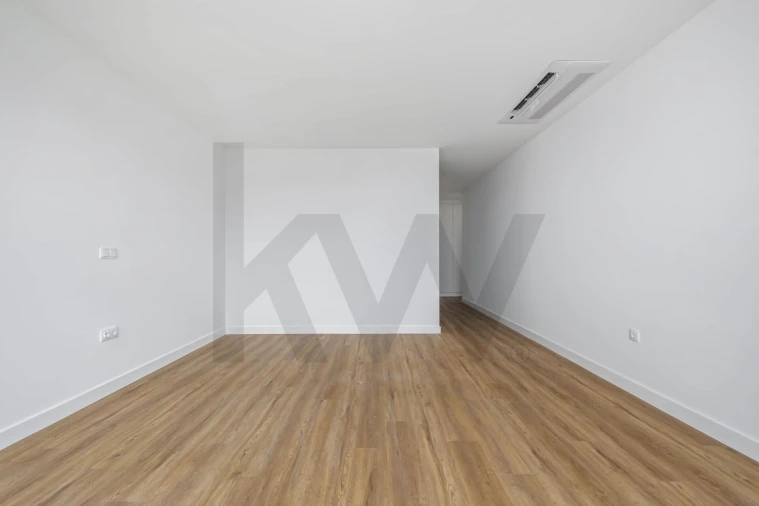 Moradia T3 para Venda em Fajã da Ovelha Foto 18