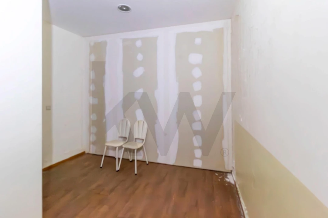 Loja para Venda em Canedo, Vale e Vila Maior Foto 6